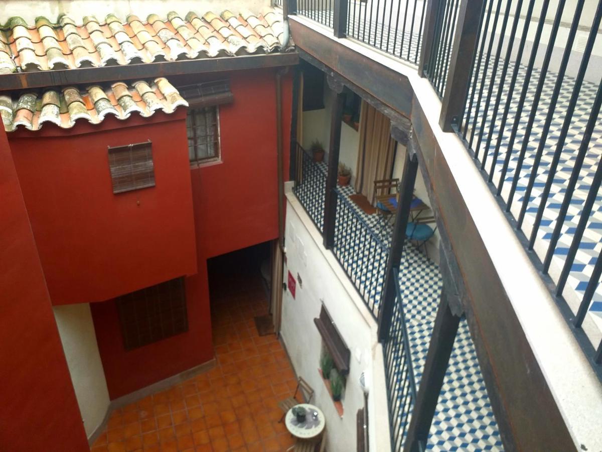La Soledad, Junto Al Alcazar *